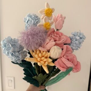 CJ Hendry NYC Popup flower market 2.0 pastel bunch